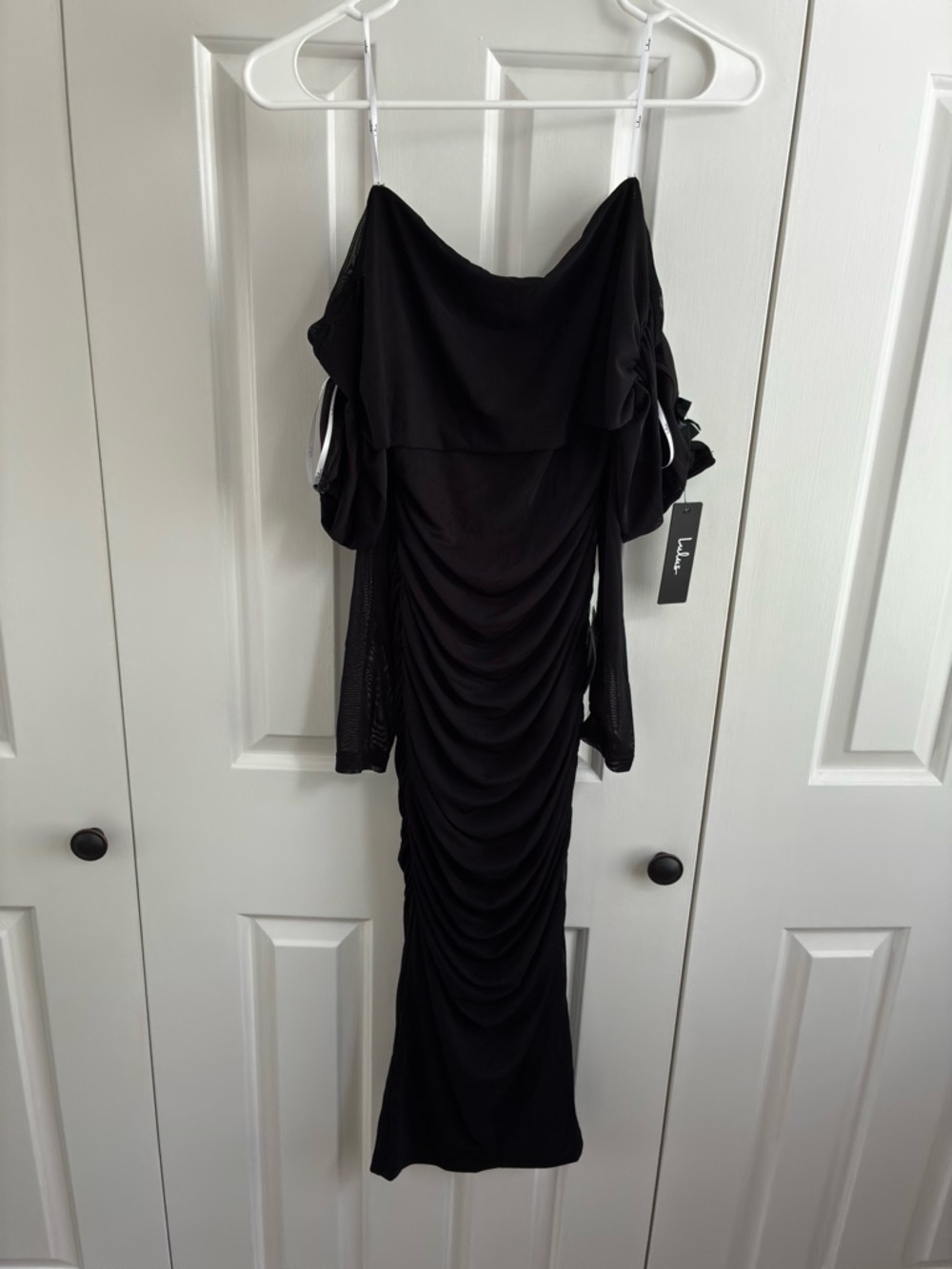 Lulu's Black Off-Shoulder Ruched Midi Dress